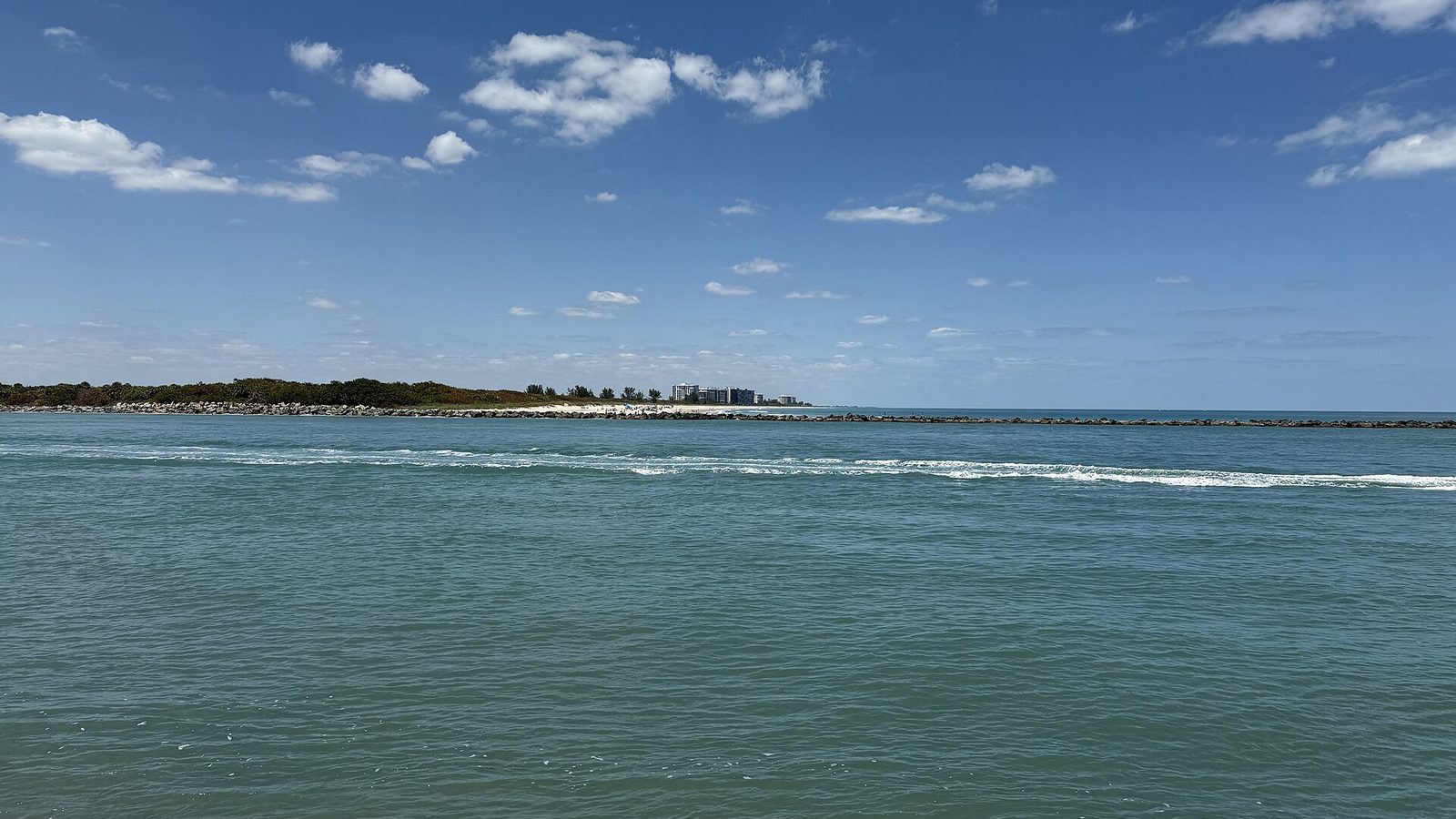 Fort Pierce Inlet State Park shoreline