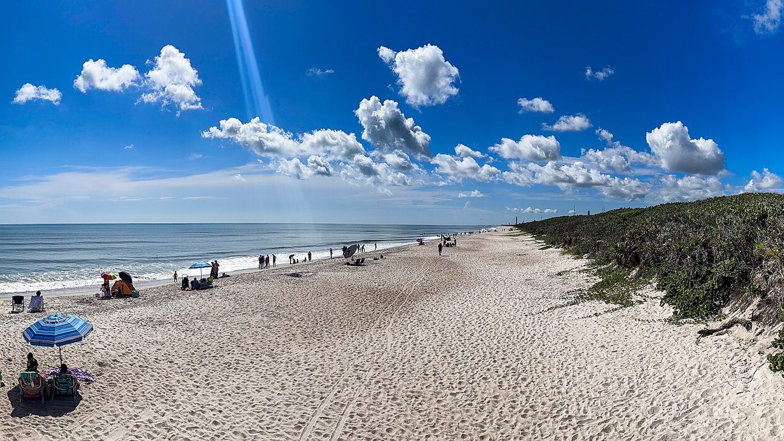 Playalinda Beach shoreline
