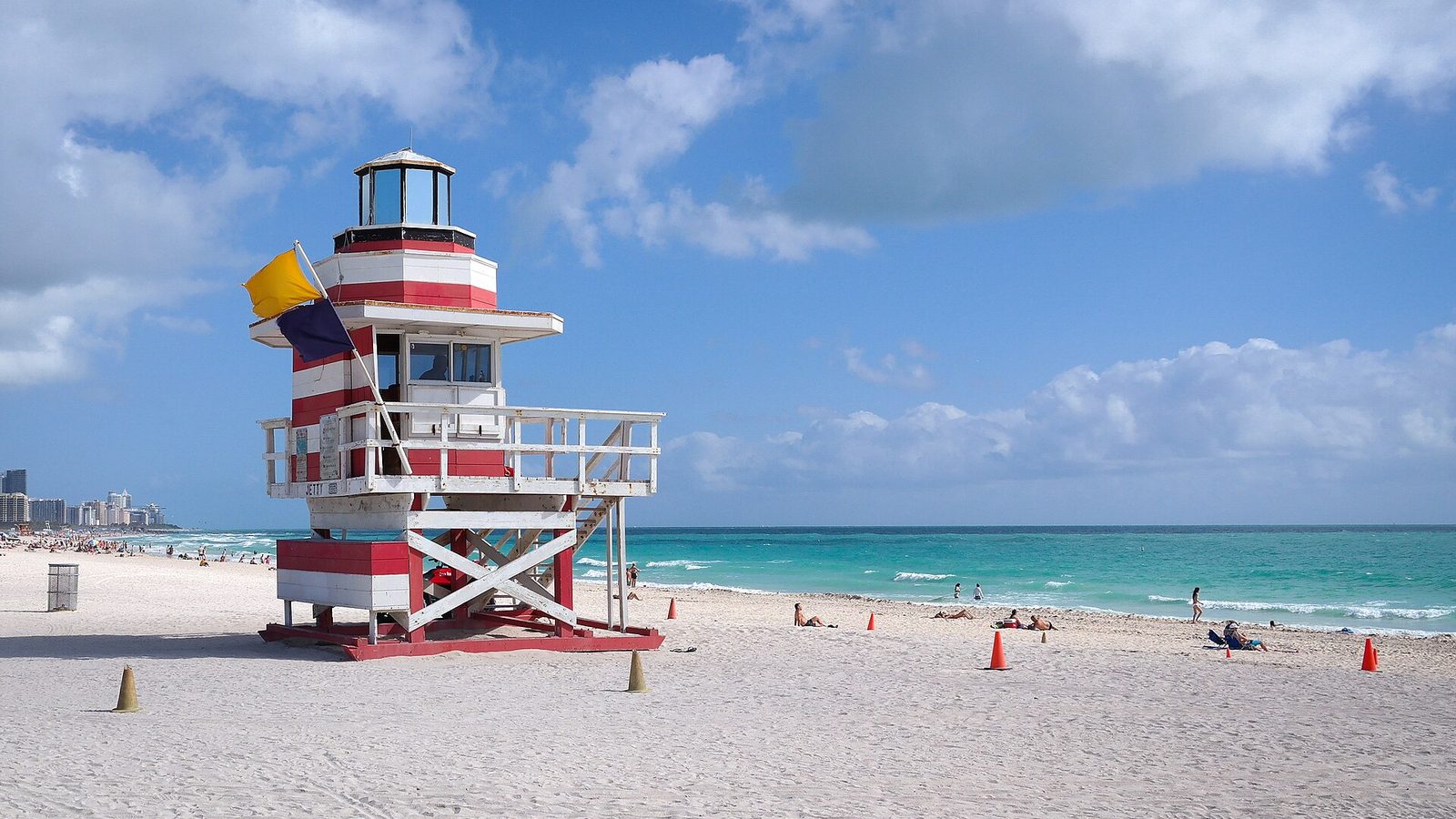 South Pointe Park Beach shoreline
